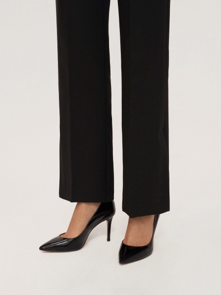 Чорні жіночі туфлі з лакованої шкіри NEW PARIS